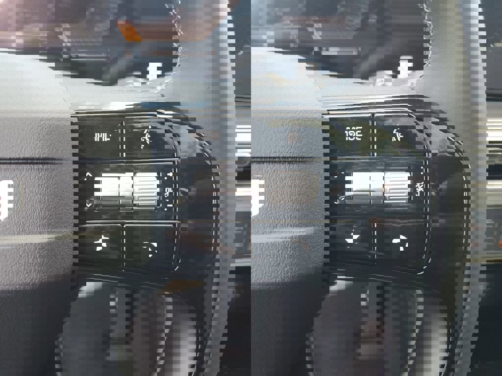 New 2026 Kia Sorento S w/ S Panoramic Sunroof Package image 35