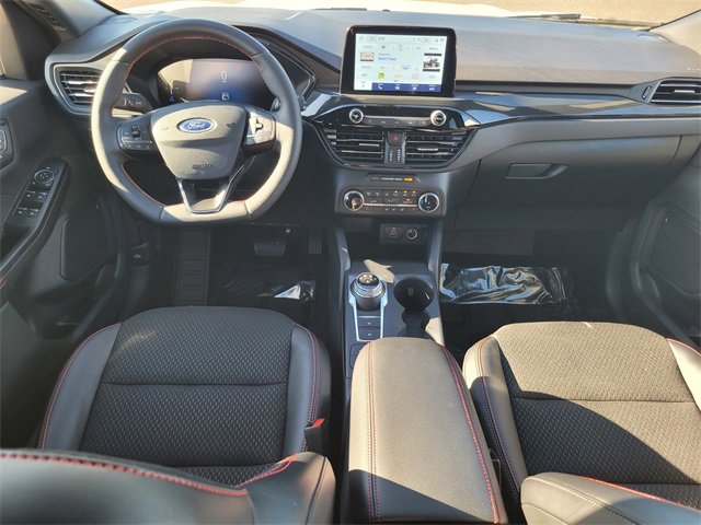 Used 2025 Ford Escape ST-Line Elite image 16