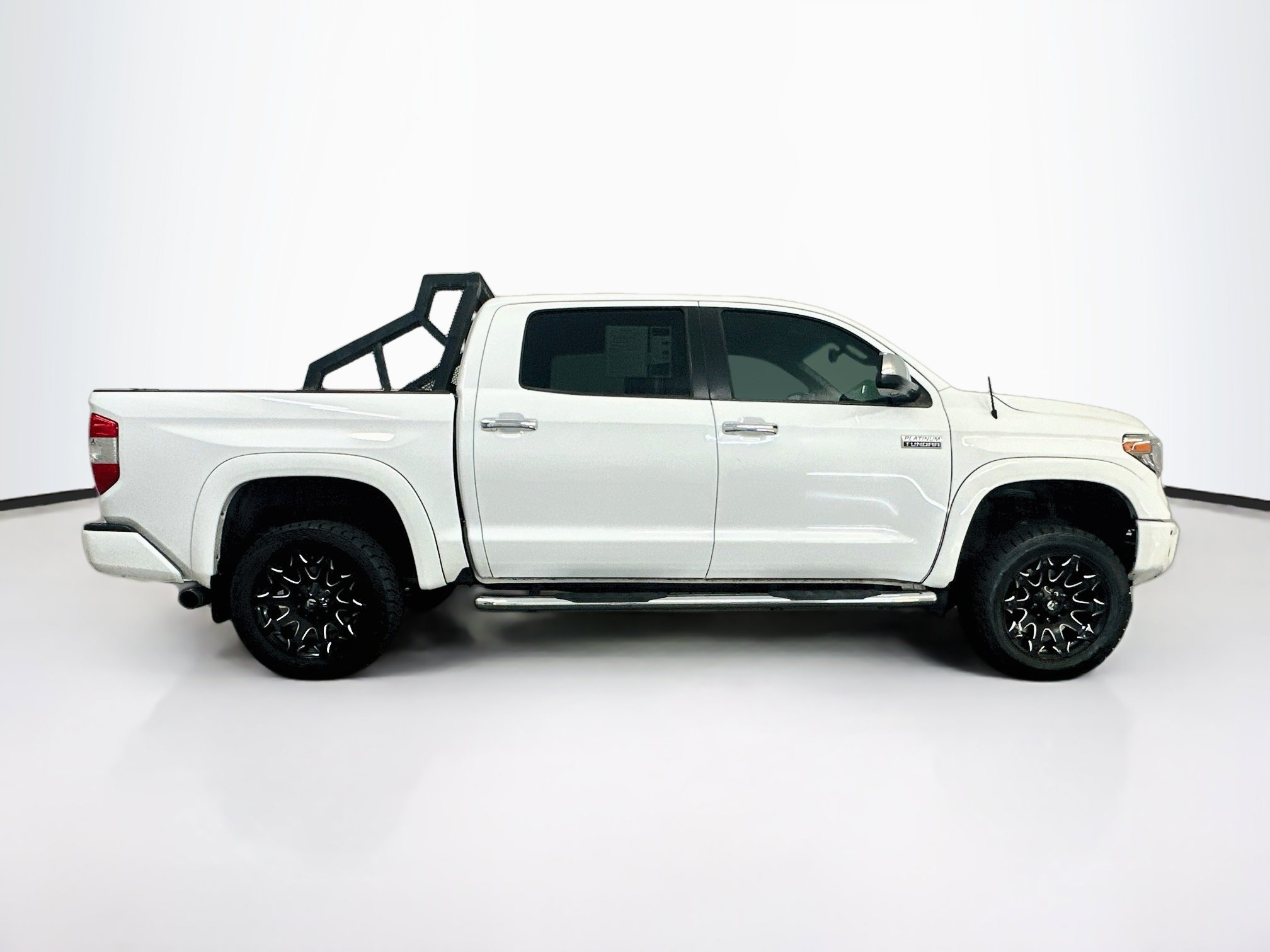 Used 2017 Toyota Tundra Platinum AWD/4WD image 10
