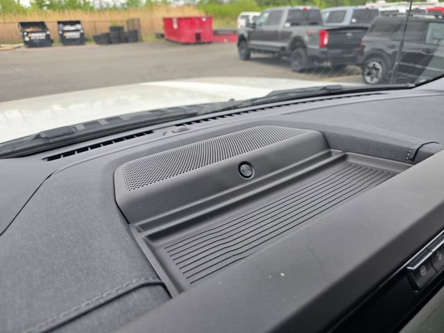 New 2026 Ford F250 Lariat w/ Black Appearance Package AWD/4WD image 34