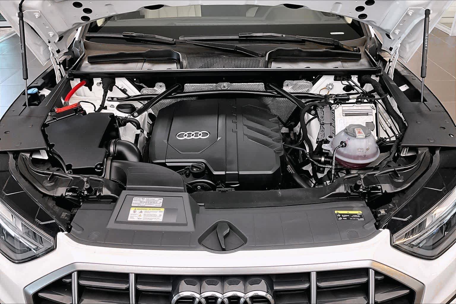 Used 2023 Audi Q5 2.0T Premium w/ Convenience Package AWD/4WD image 30