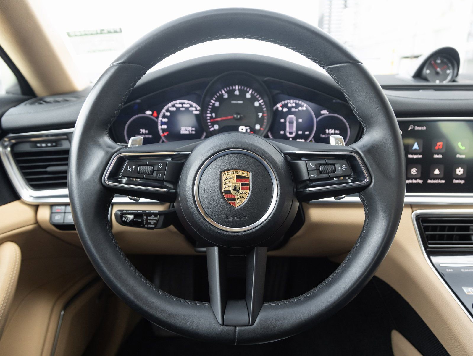 Certified 2023 Porsche Panamera 4 Platinum Edition image 13