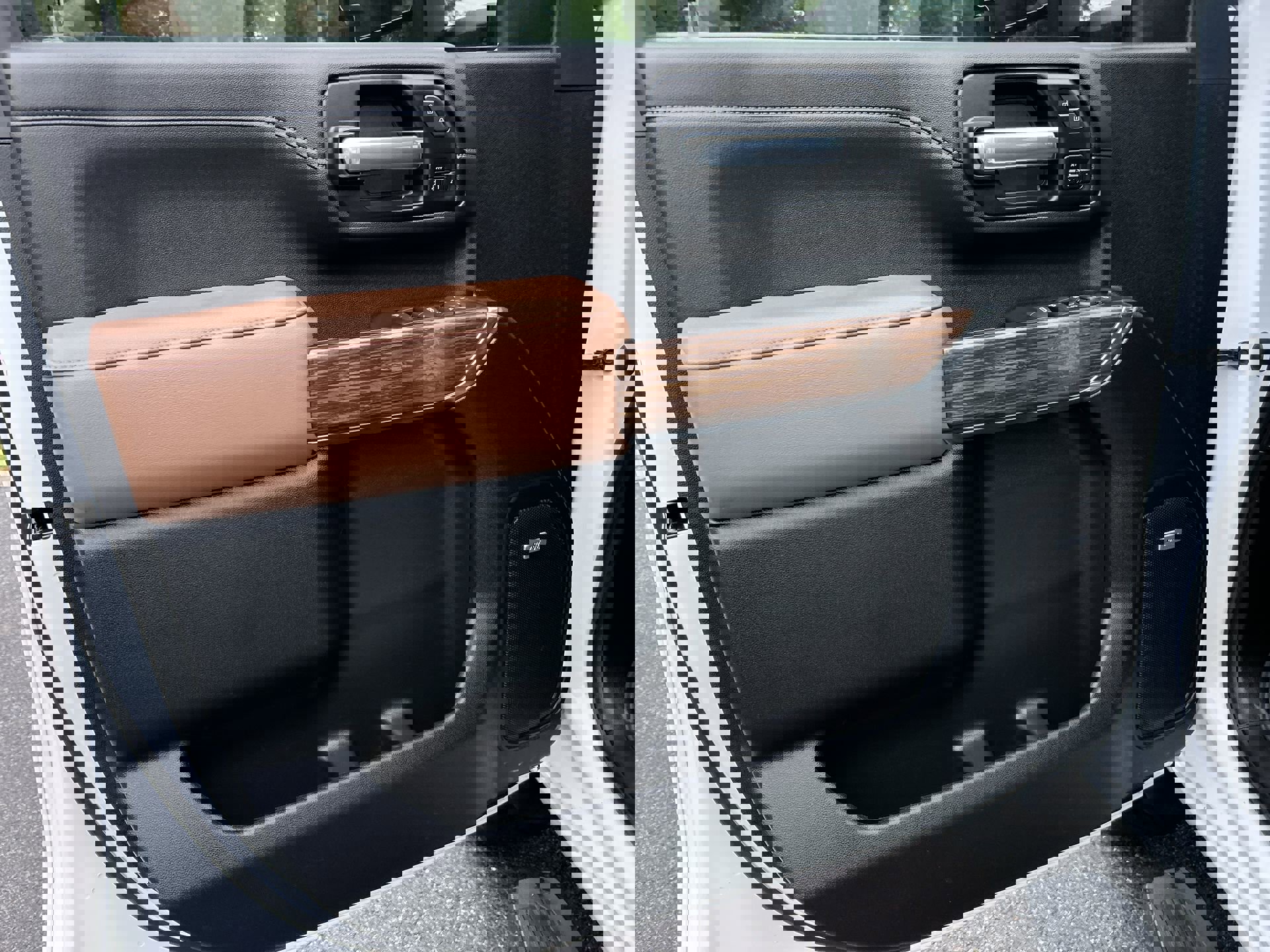 Used 2021 Chevrolet Silverado 2500 High Country w/ Z71 Off-Road Package image 14