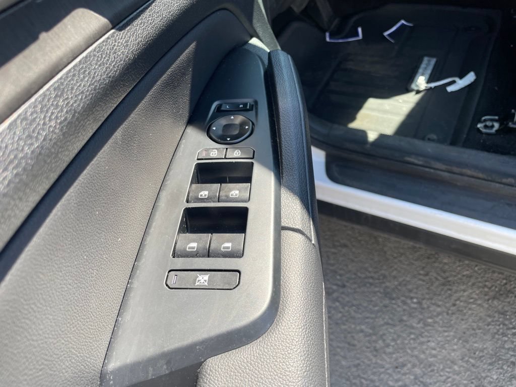 Used 2026 Kia Sportage X-Line w/ X-Line Premium Package AWD/4WD image 12