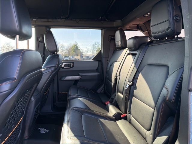 Used 2022 Ford Bronco Badlands image 11