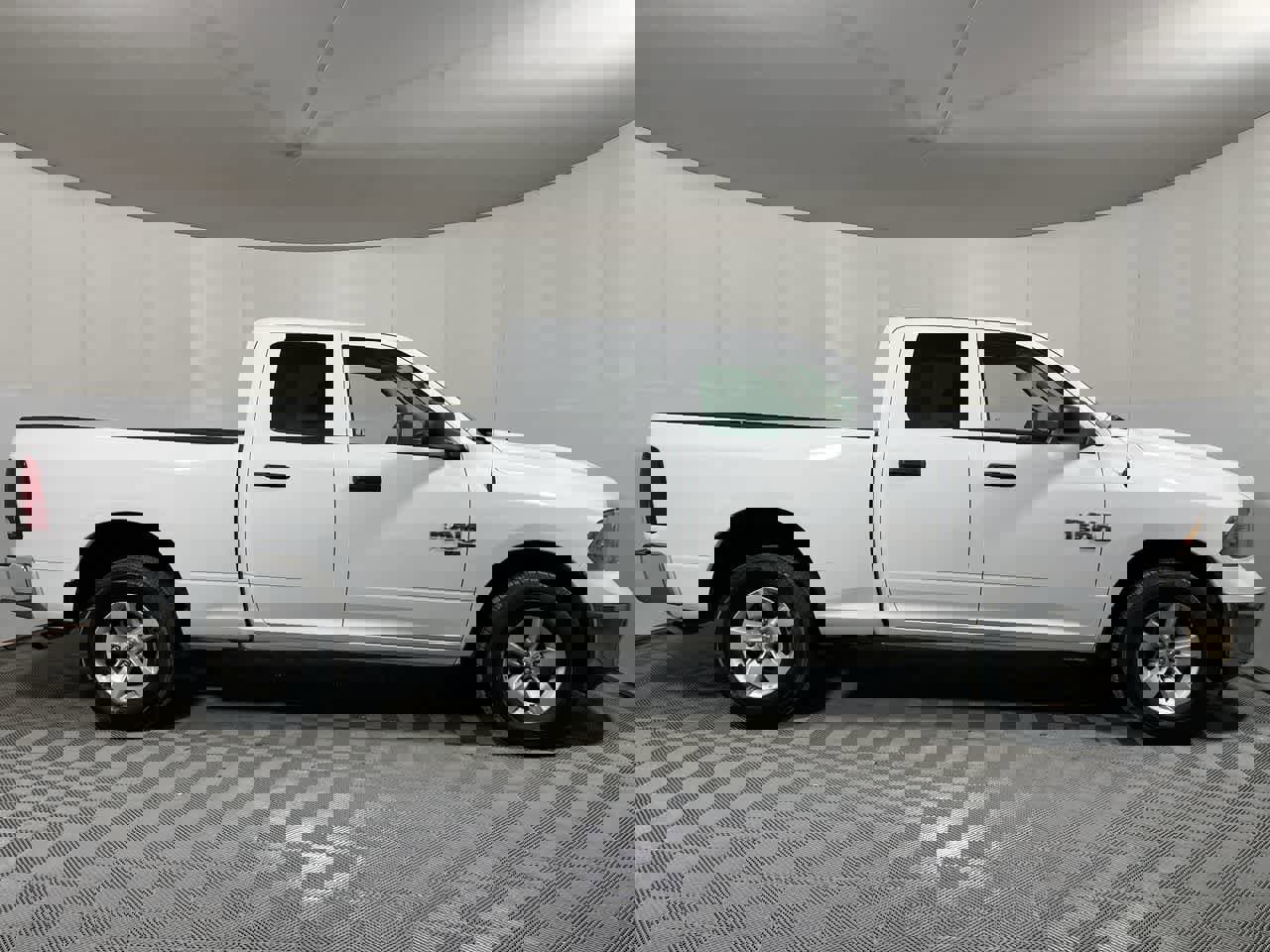 Used 2024 RAM 1500 Classic SLT image 9