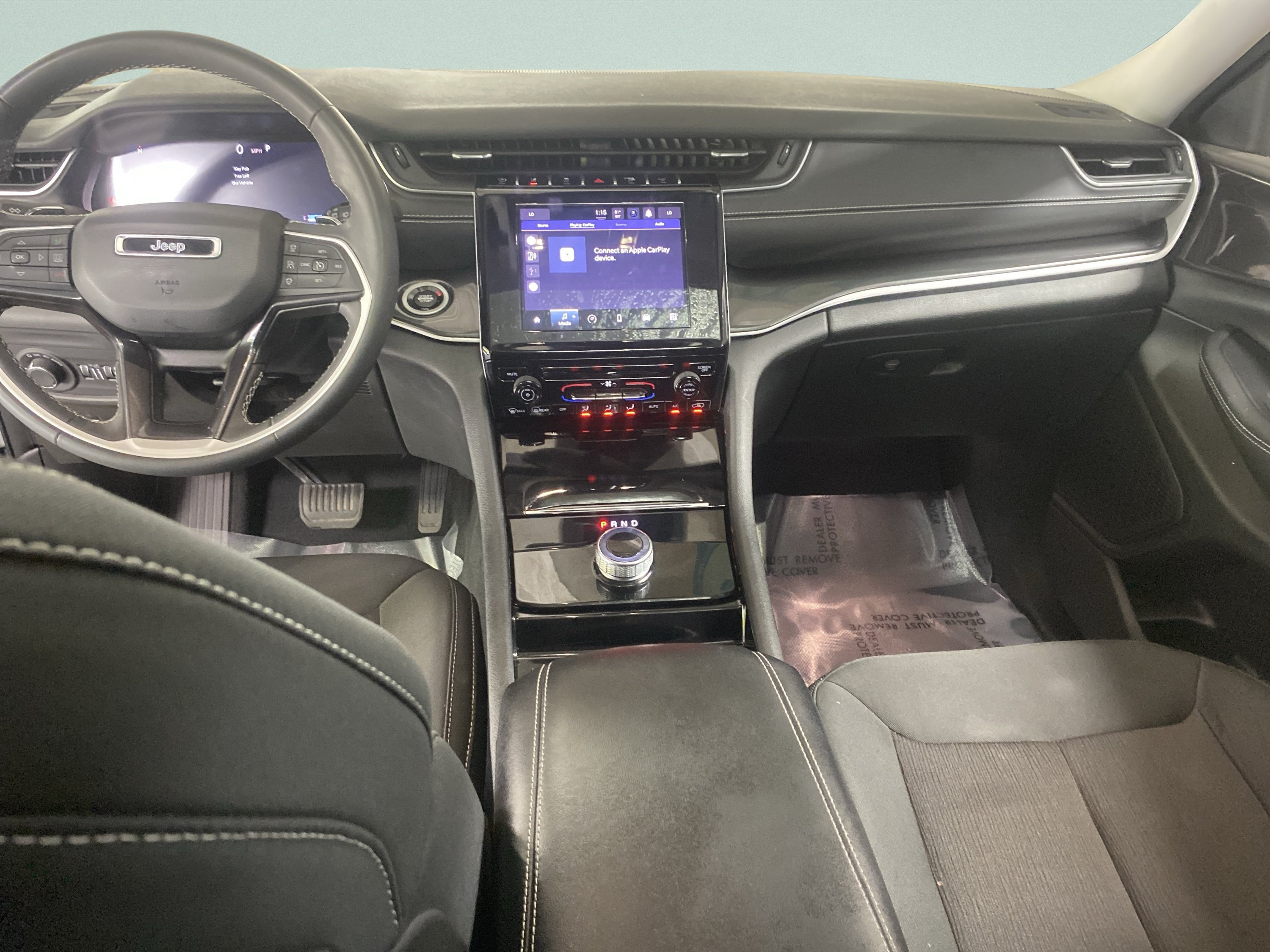 Used 2023 Jeep Grand Cherokee L Laredo AWD/4WD image 17
