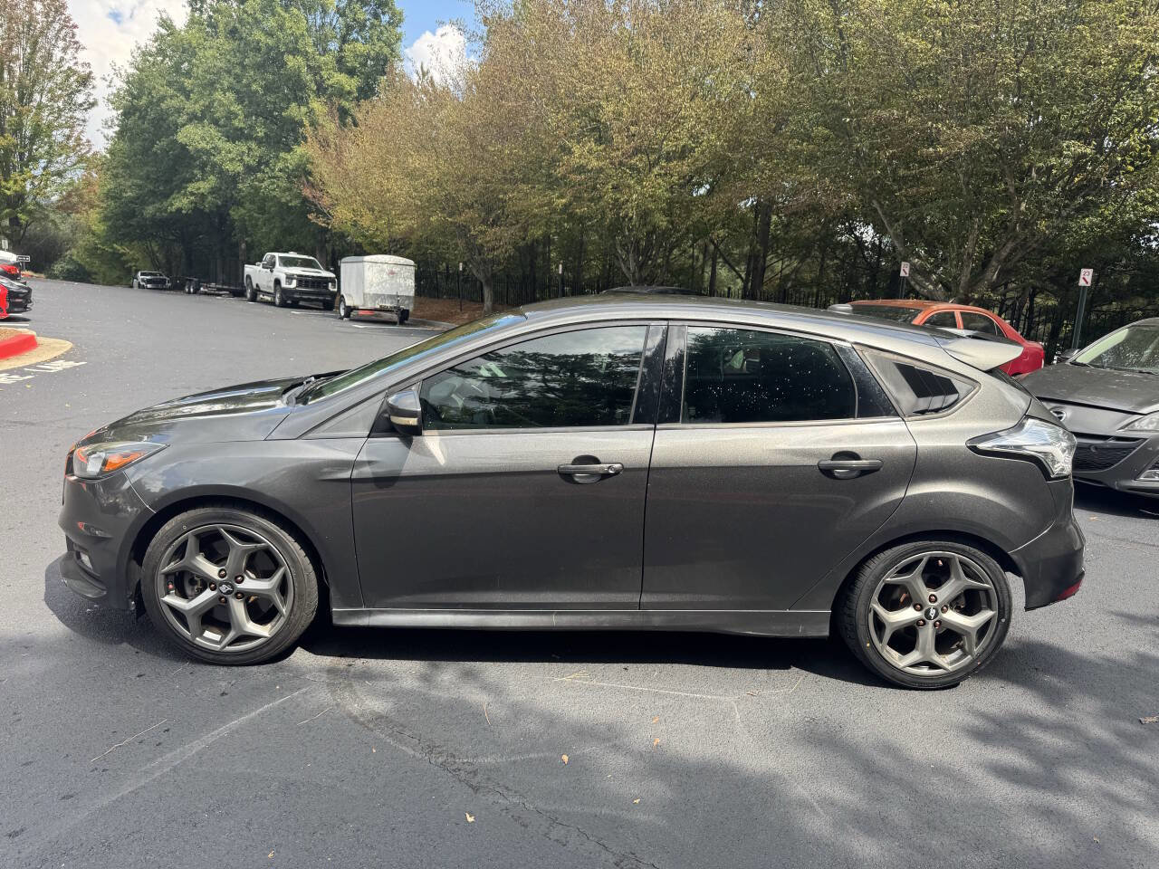 Used 2018 Ford Focus ST image 2