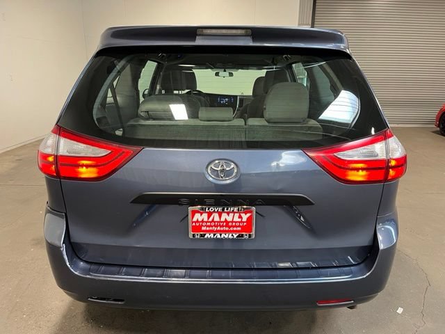 Used 2017 Toyota Sienna L FWD image 4