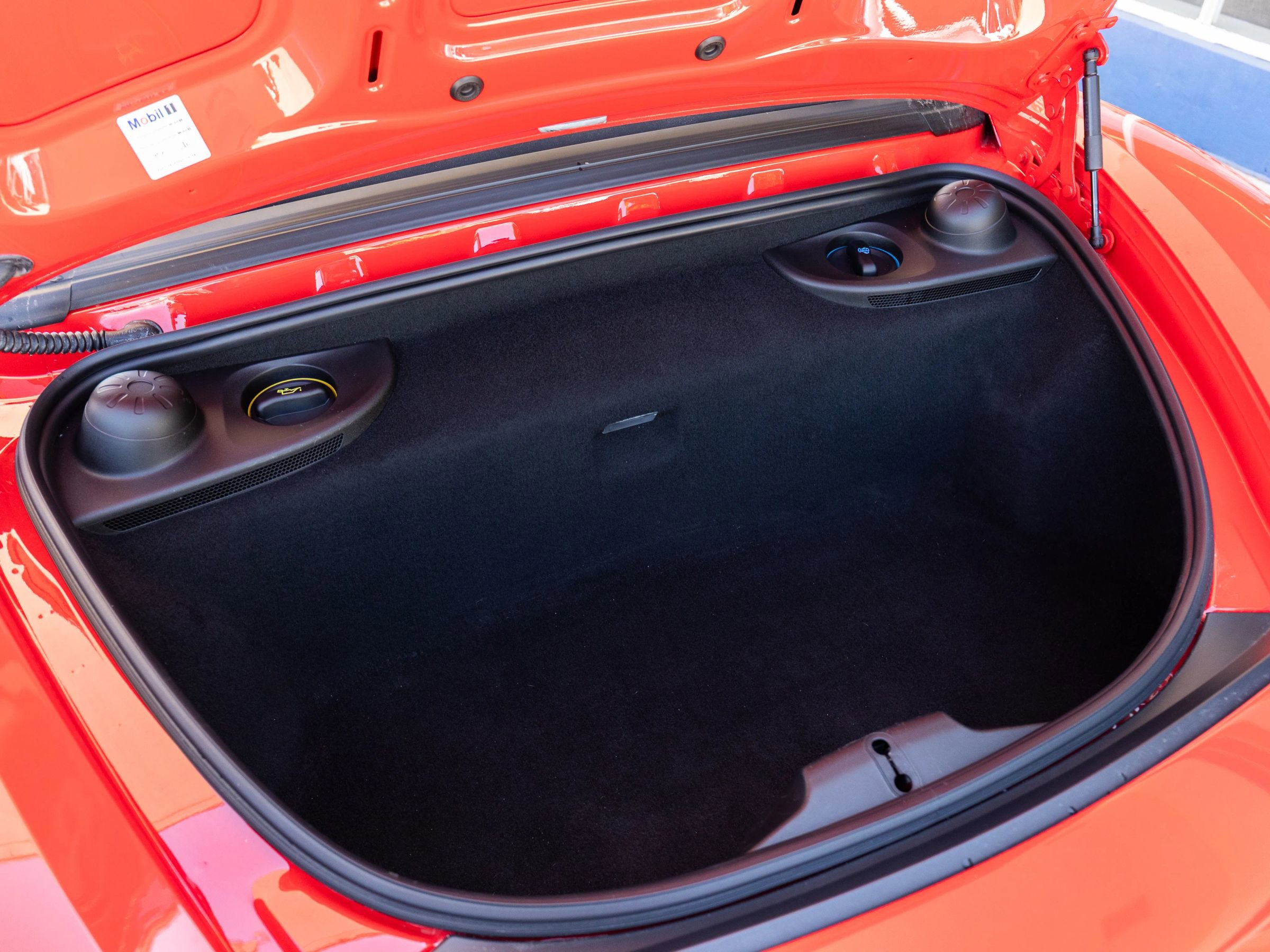 Used 2017 Porsche 718 Boxster RWD image 36