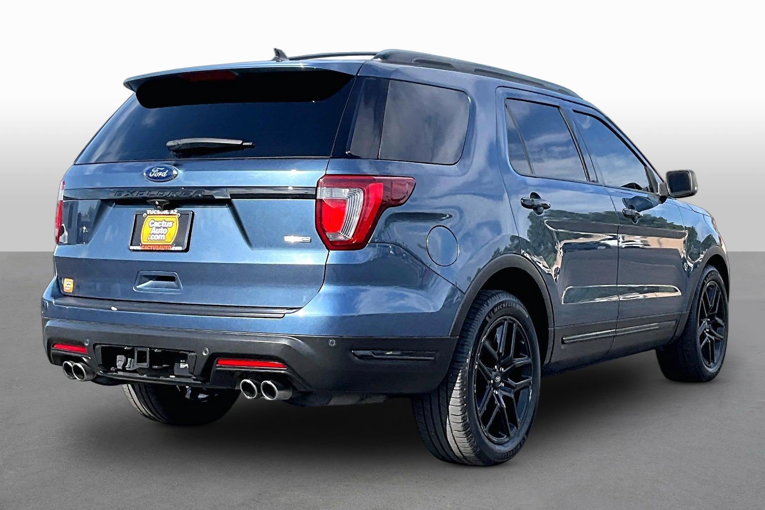 Used 2019 Ford Explorer Sport w/ Equipment Group 401A AWD/4WD image 2