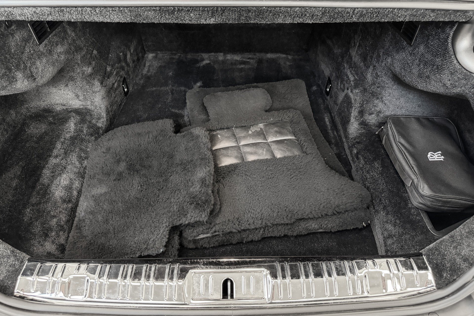 Used 2019 Rolls-Royce Wraith RWD image 19
