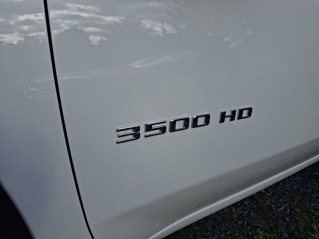 New 2025 Chevrolet Silverado 3500 LT w/ Convenience Package AWD/4WD image 5