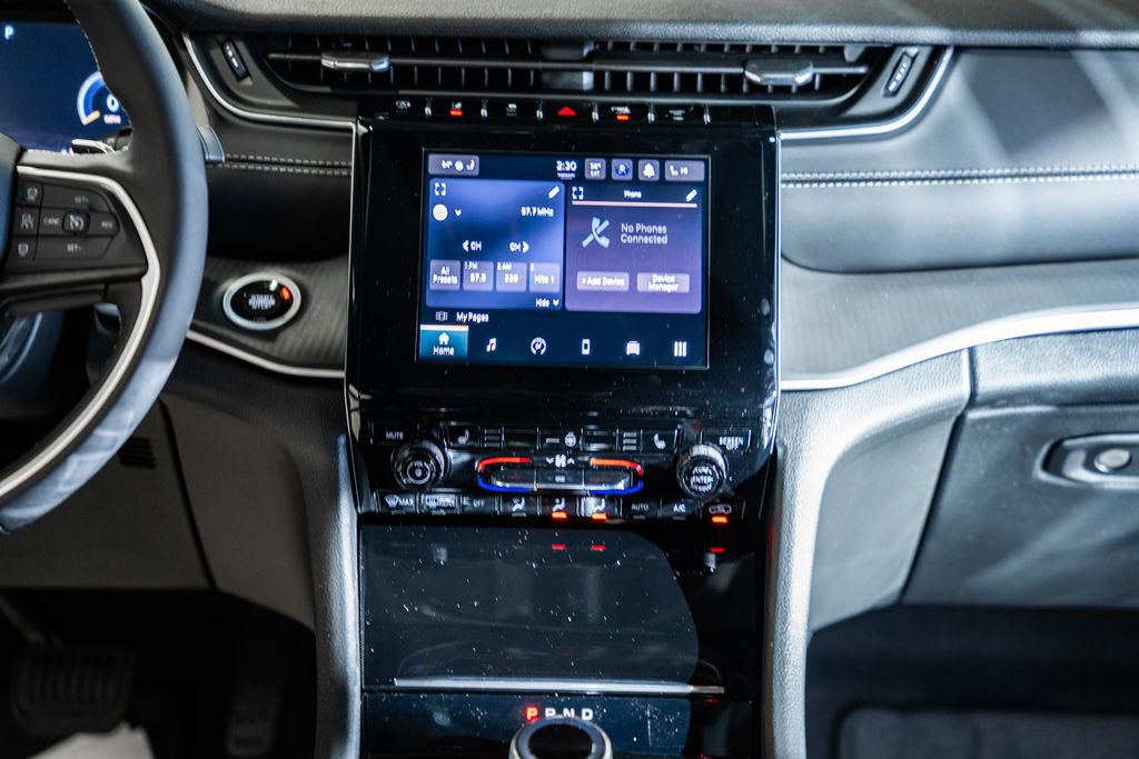 New 2025 Jeep Grand Cherokee Laredo X w/ Luxury Tech Group I image 20