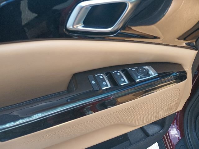 Used 2022 Kia Carnival EX FWD image 11