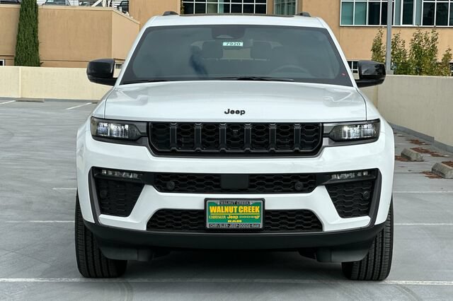 New 2026 Jeep Grand Cherokee L Limited AWD/4WD image 6