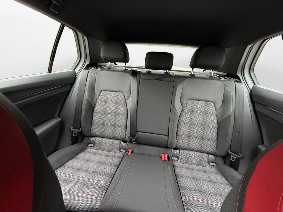 New 2026 Volkswagen Golf SE FWD image 12