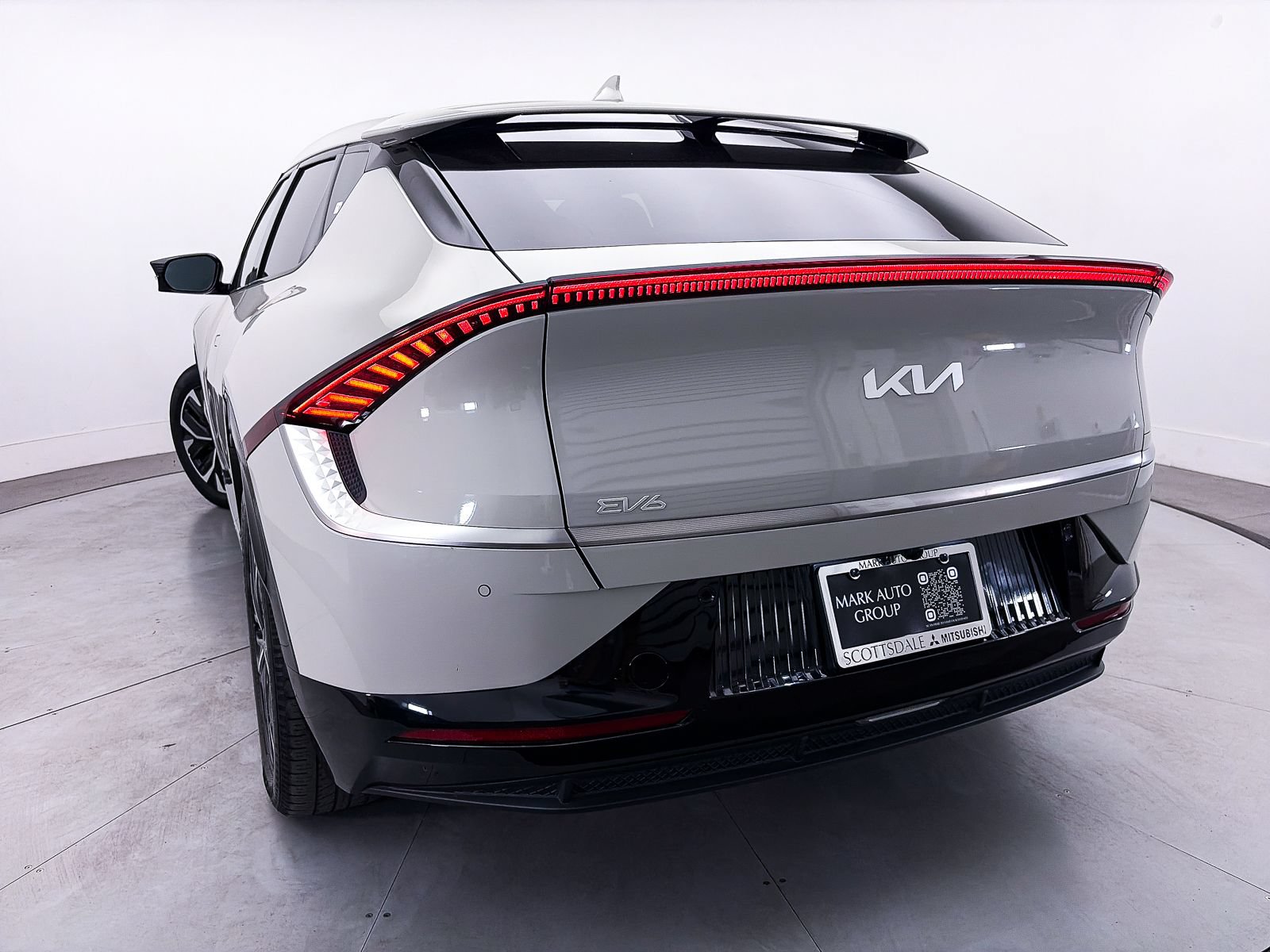 Used 2023 Kia EV6 Wind RWD image 9