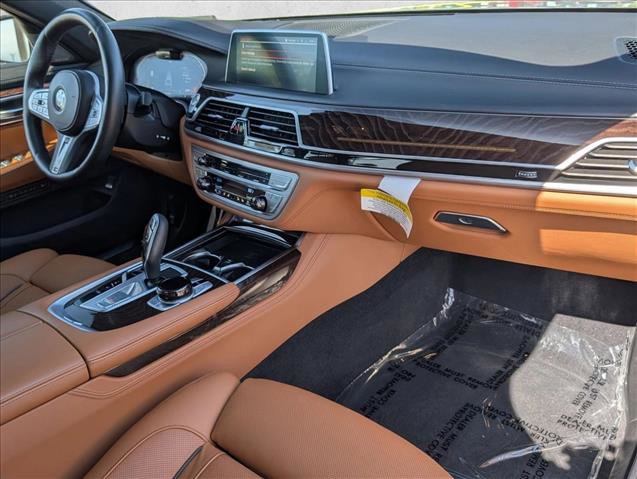 Certified 2022 BMW 750i xDrive w/ Executive Package AWD/4WD image 24