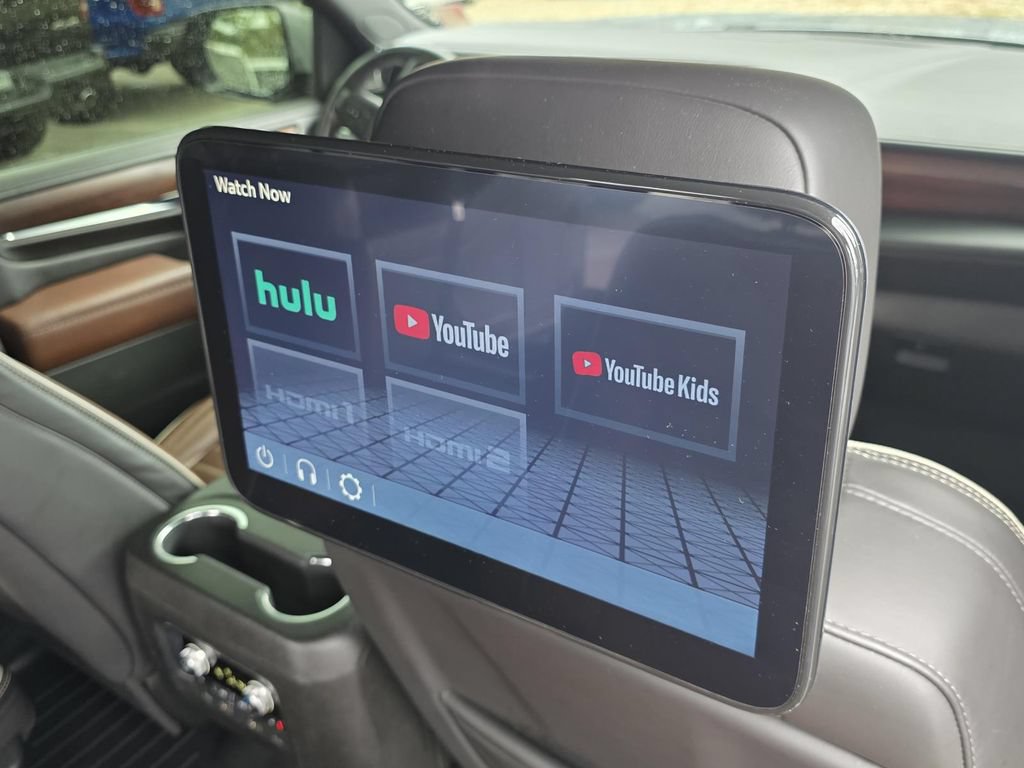 Used 2023 GMC Yukon Denali Ultimate AWD/4WD image 14