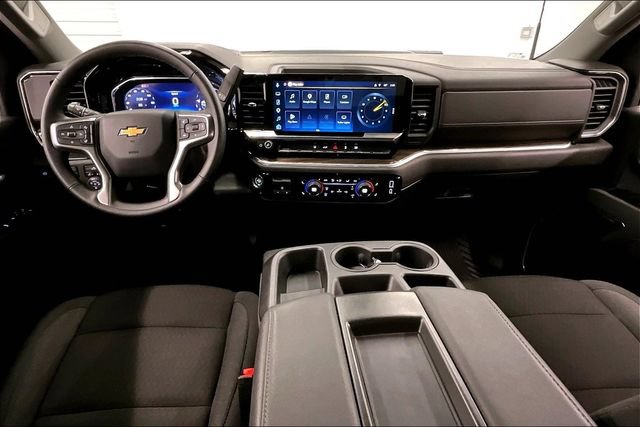 Used 2025 Chevrolet Silverado 2500 LT w/ Convenience Package AWD/4WD image 18