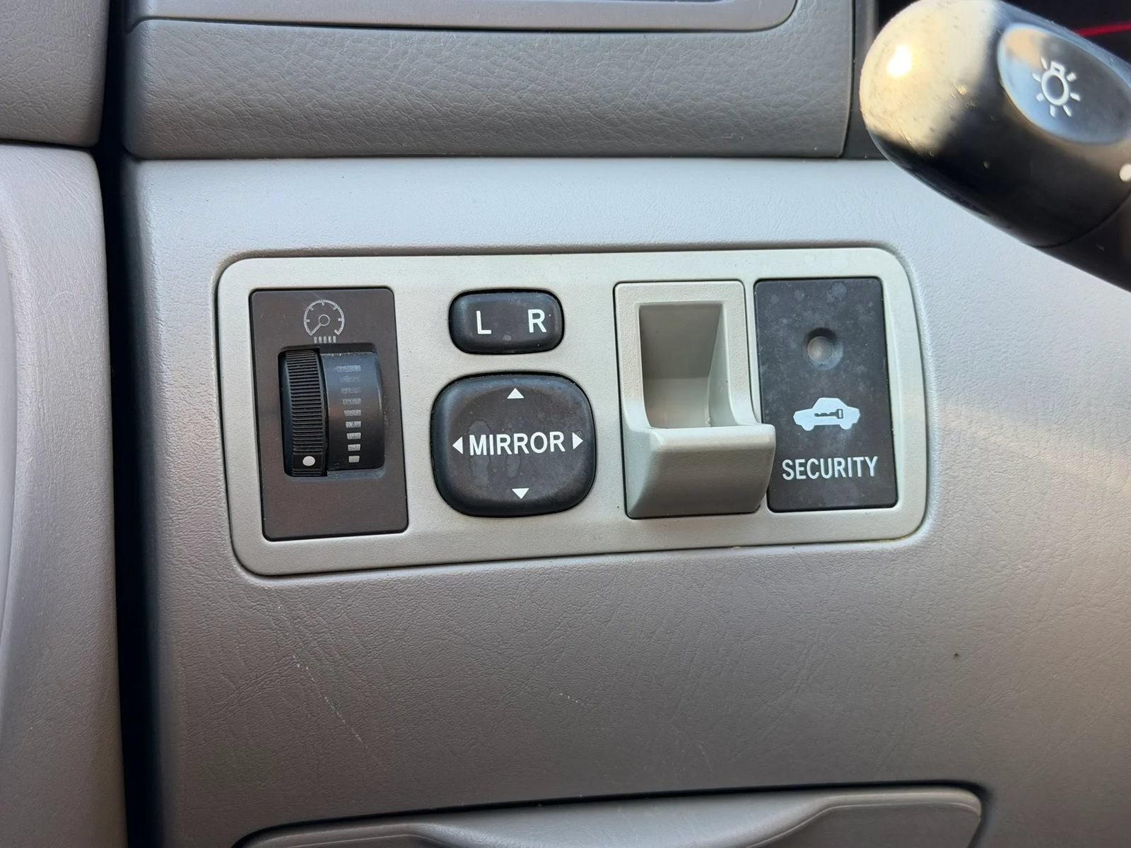 Used 2007 Toyota Corolla LE w/ All Weather Guard Pkg FWD image 23