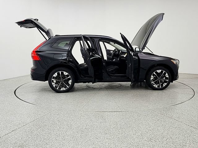New 2026 Volvo XC60 B5 Ultra w/ Climate Package image 4