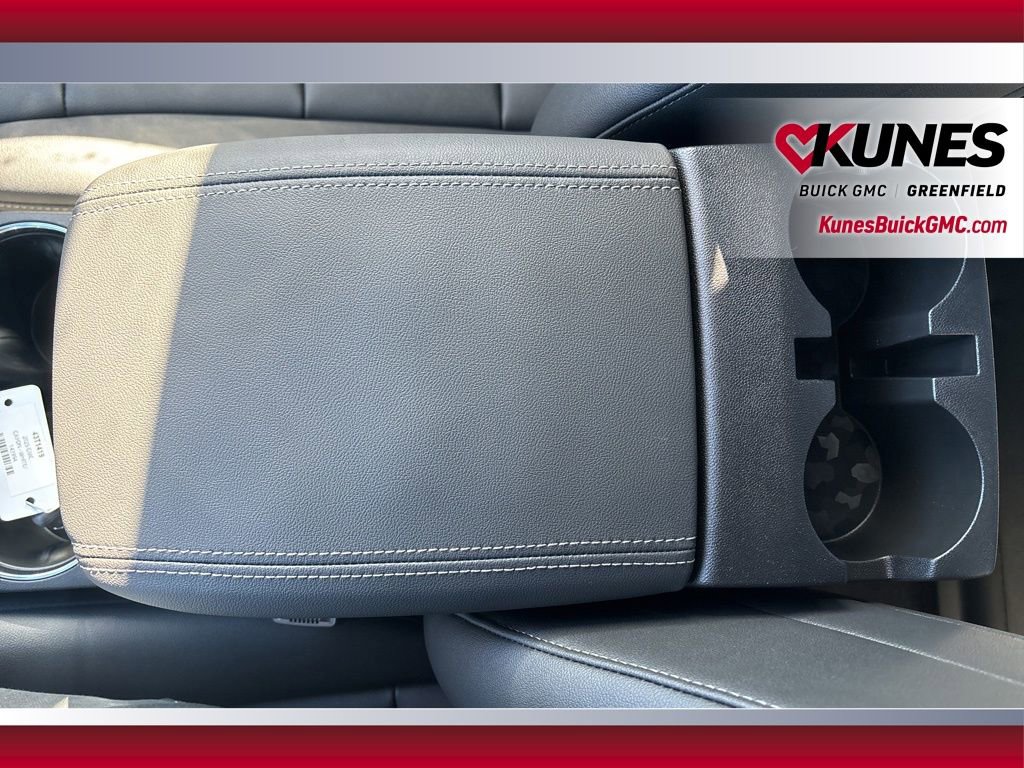 New 2025 GMC Canyon Elevation w/ Convenience Package image 27