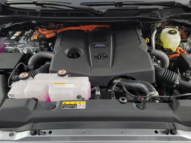 New 2026 Toyota Tundra Platinum AWD/4WD image 10