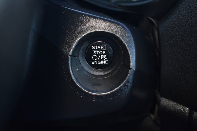 Used 2017 Jeep Renegade Limited image 20