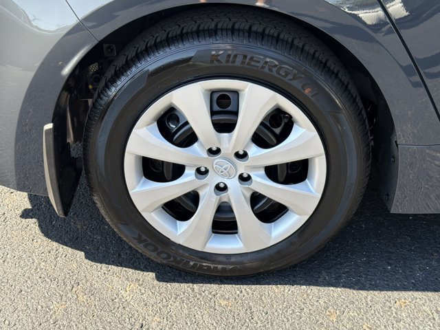 Used 2026 Toyota Corolla LE FWD image 17