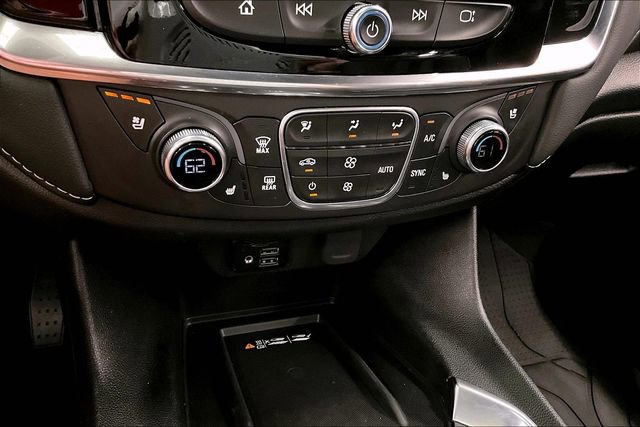 Used 2023 Chevrolet Traverse Premier image 31