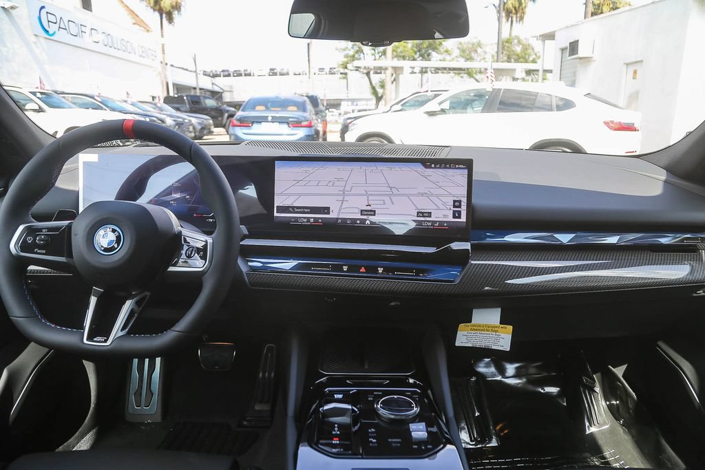 New 2026 BMW i5 M60 AWD/4WD image 9
