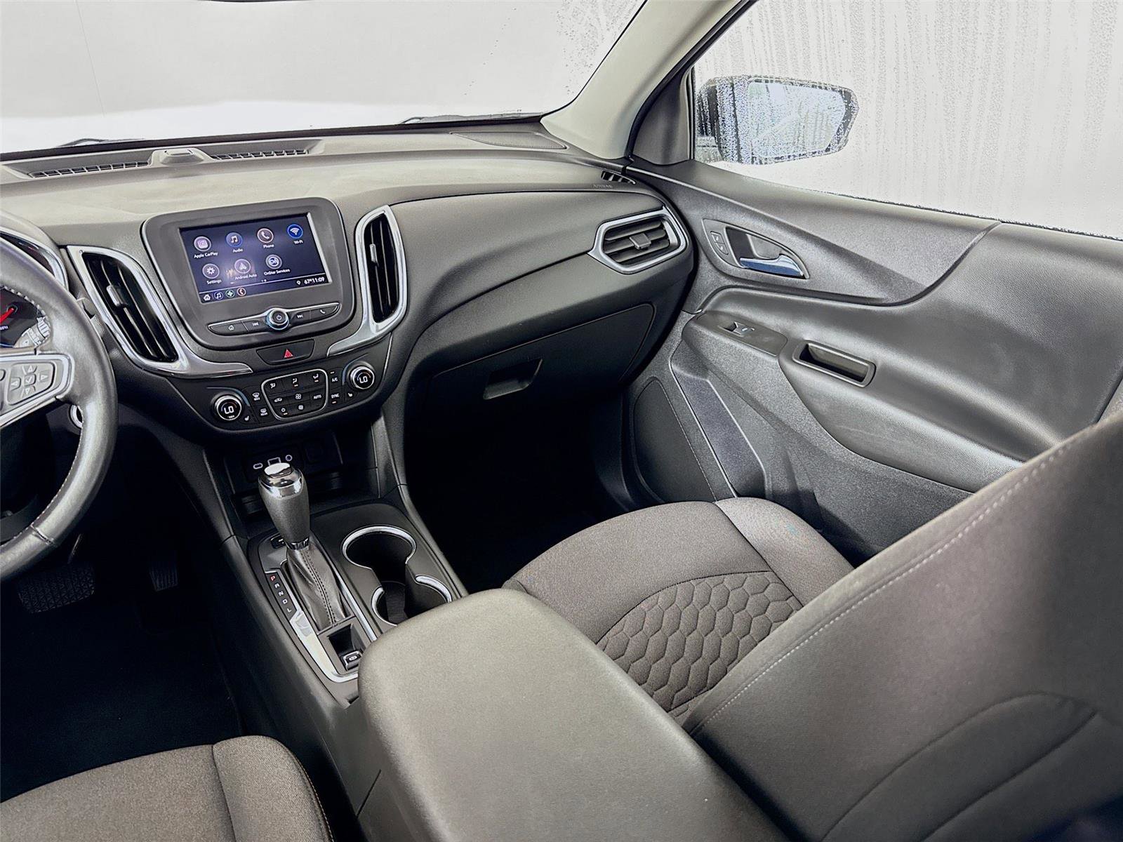 Used 2020 Chevrolet Equinox LT image 22