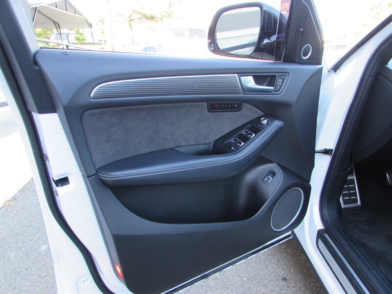 Used 2017 Audi SQ5 Premium Plus AWD/4WD image 7