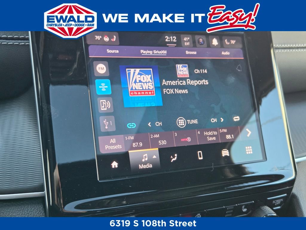 New 2025 Jeep Grand Cherokee 4WD image 3