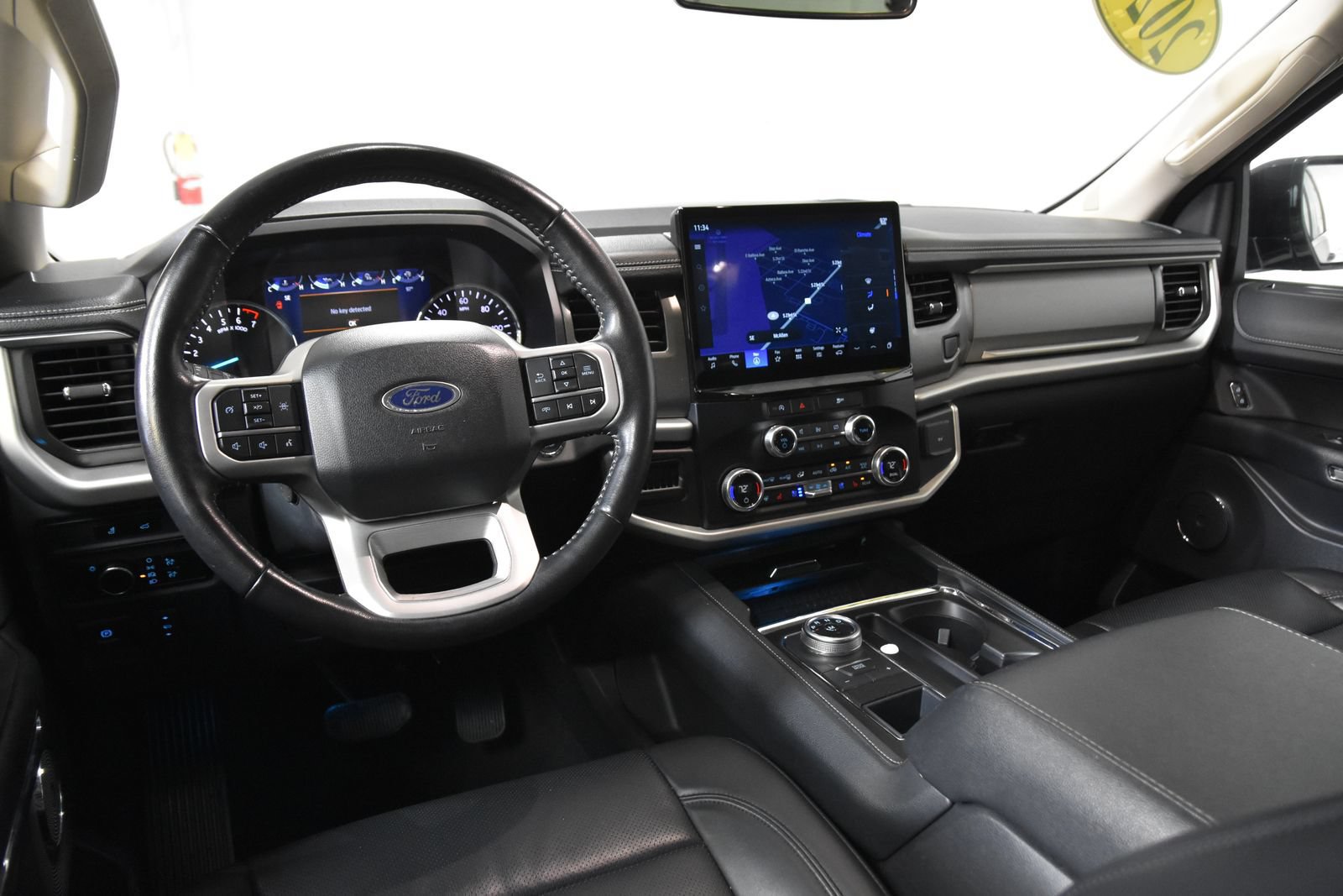 Used 2024 Ford Expedition XLT RWD image 31