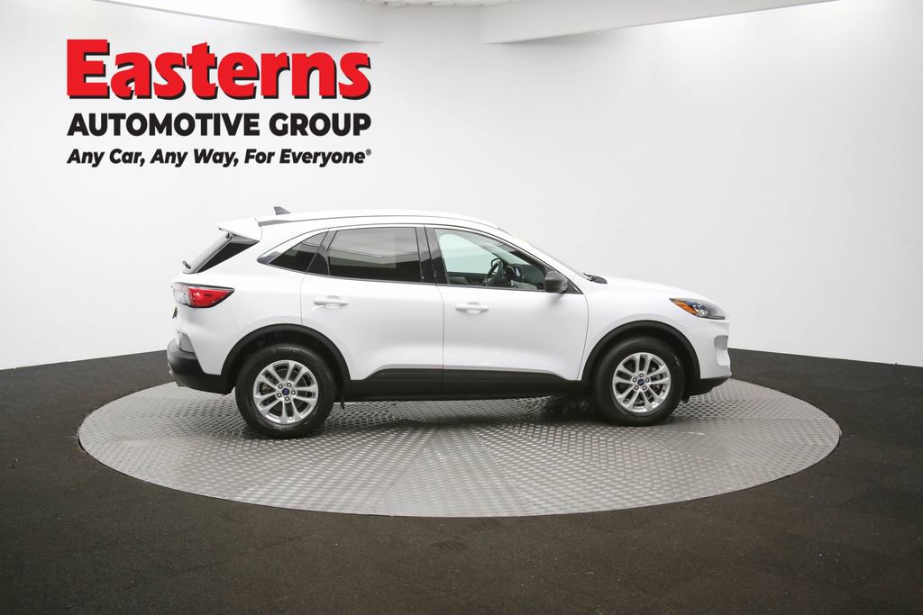 Used 2022 Ford Escape SE image 43