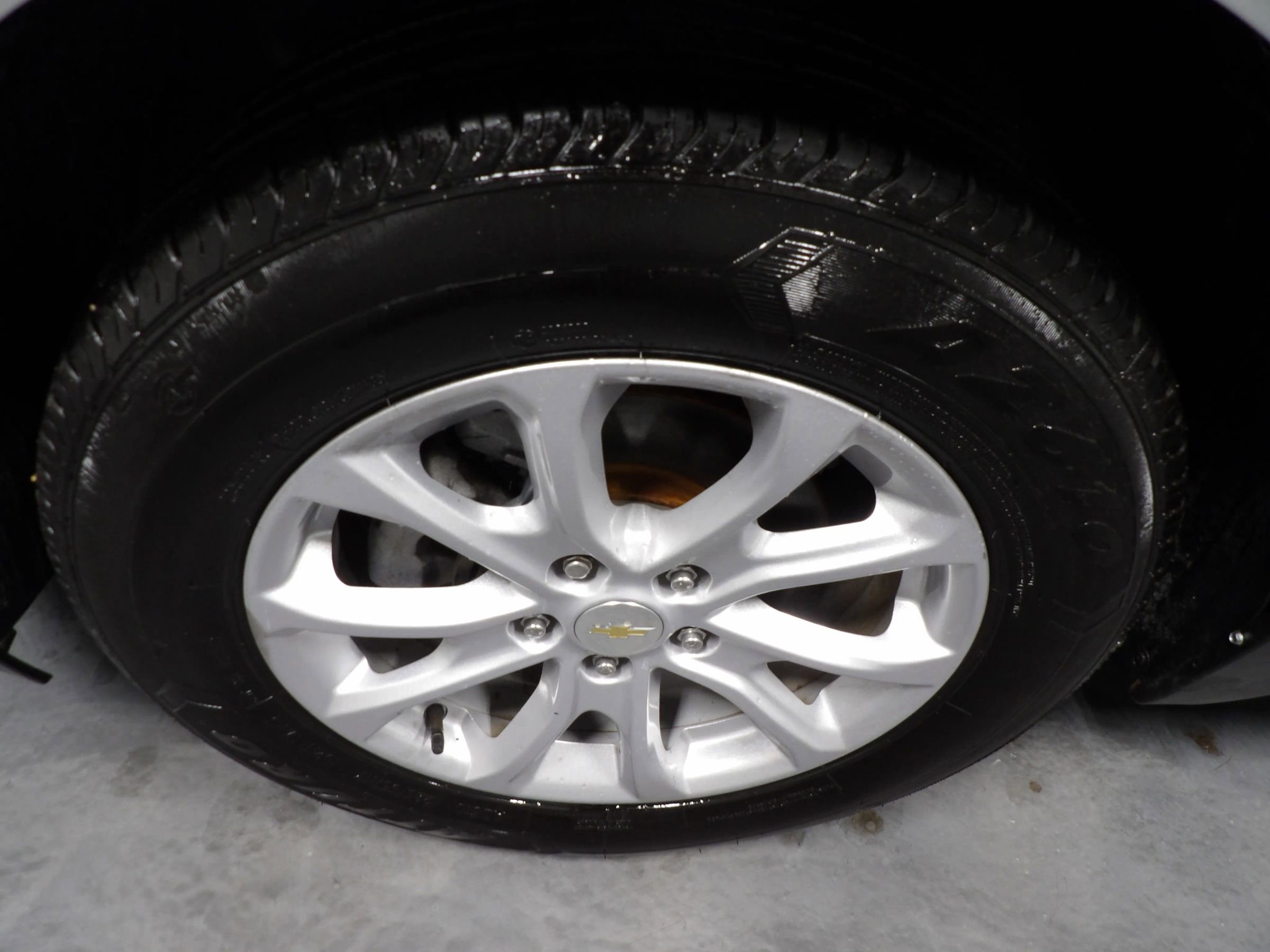 Used 2021 Chevrolet Equinox LT AWD/4WD image 21