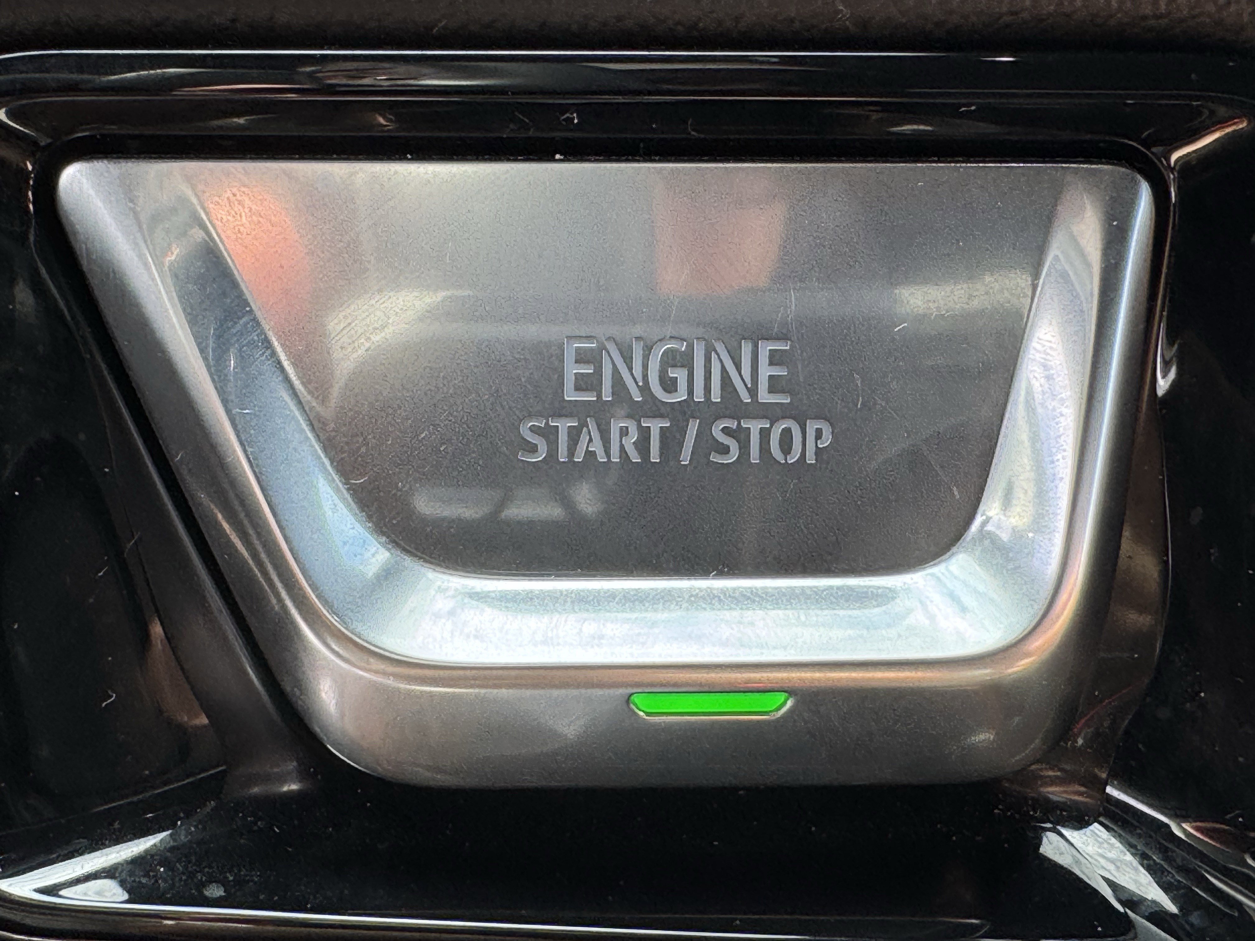 Used 2025 GMC Yukon Denali image 23