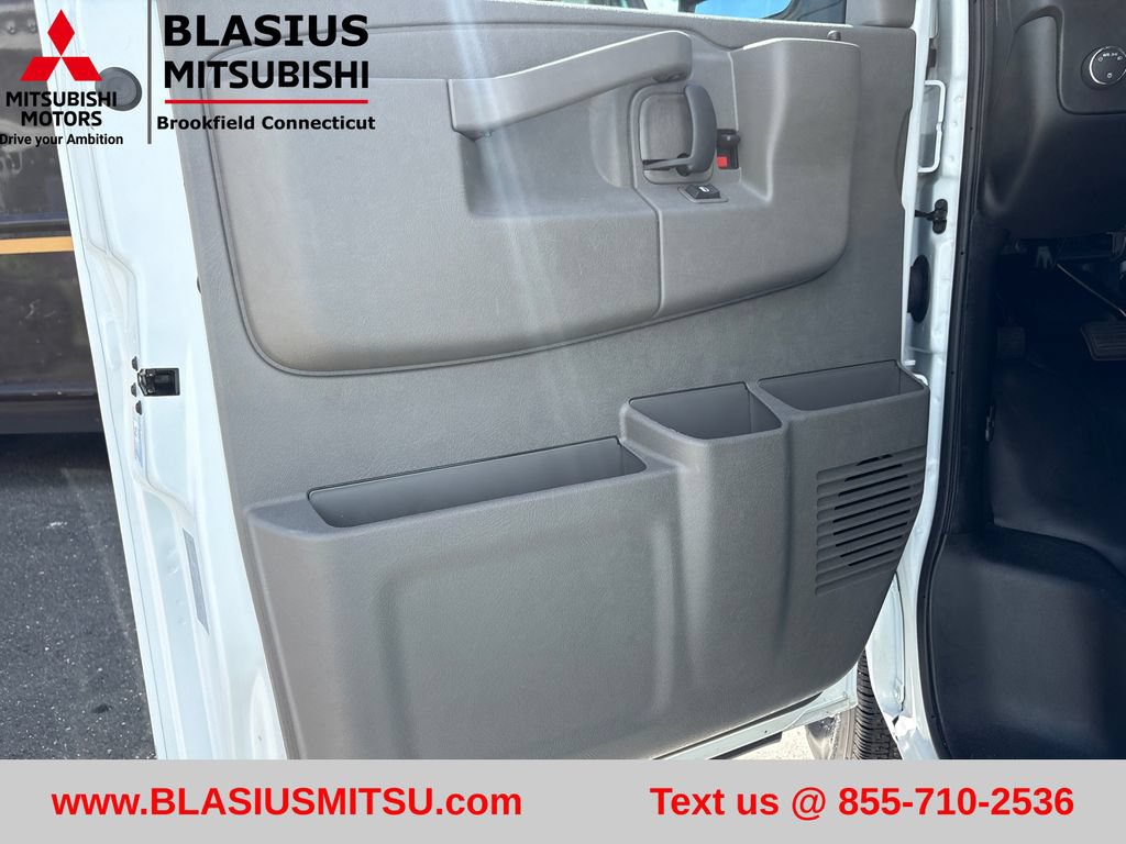 Used 2025 GMC Savana 2500 w/ Driver Convenience Package RWD image 16