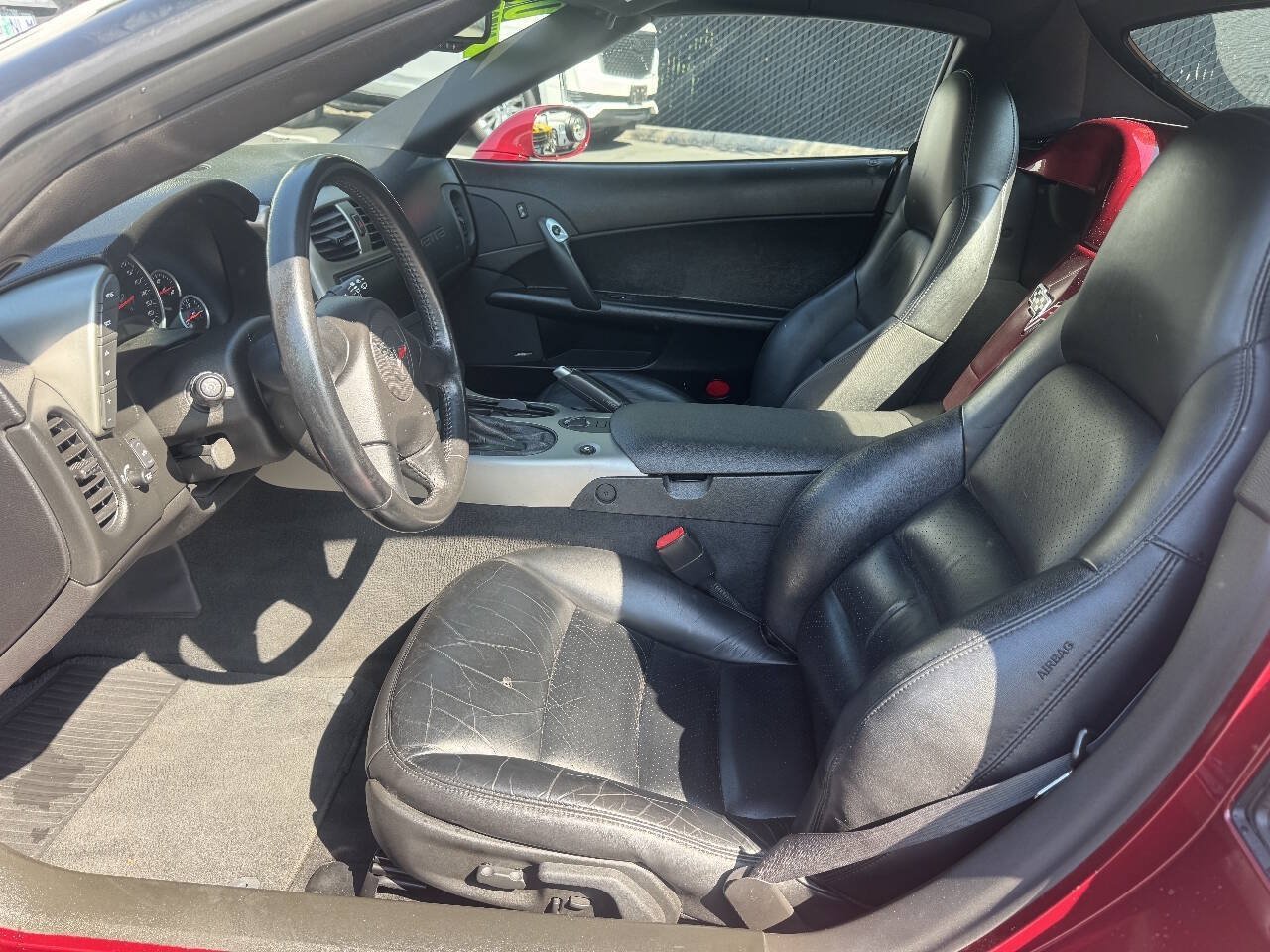 Used 2005 Chevrolet Corvette Convertible w/ Preferred Equipment Group RWD image 11