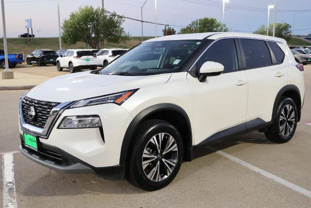 Certified 2023 Nissan Rogue SV FWD image 3