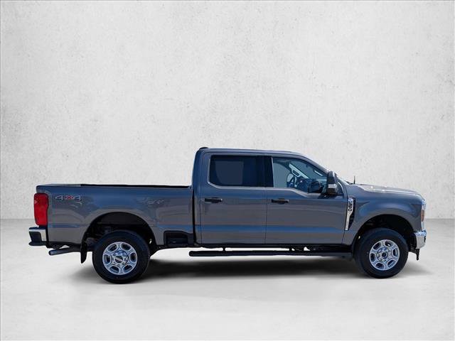 Used 2025 Ford F350 XLT image 4