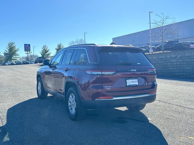 Used 2024 Jeep Grand Cherokee Laredo w/ Trailer Tow Package image 7