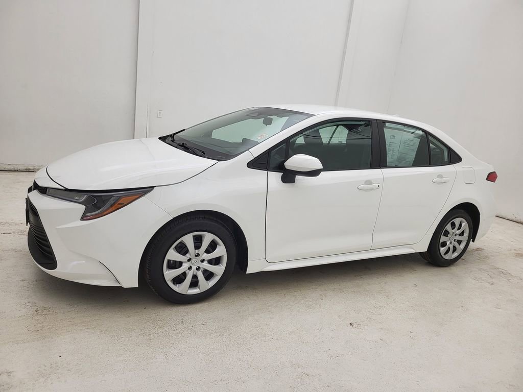 Used 2024 Toyota Corolla LE image 14
