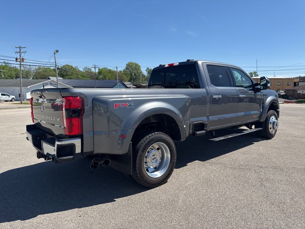 Used 2025 Ford F450 Lariat w/ Lariat Ultimate Package AWD/4WD image 5