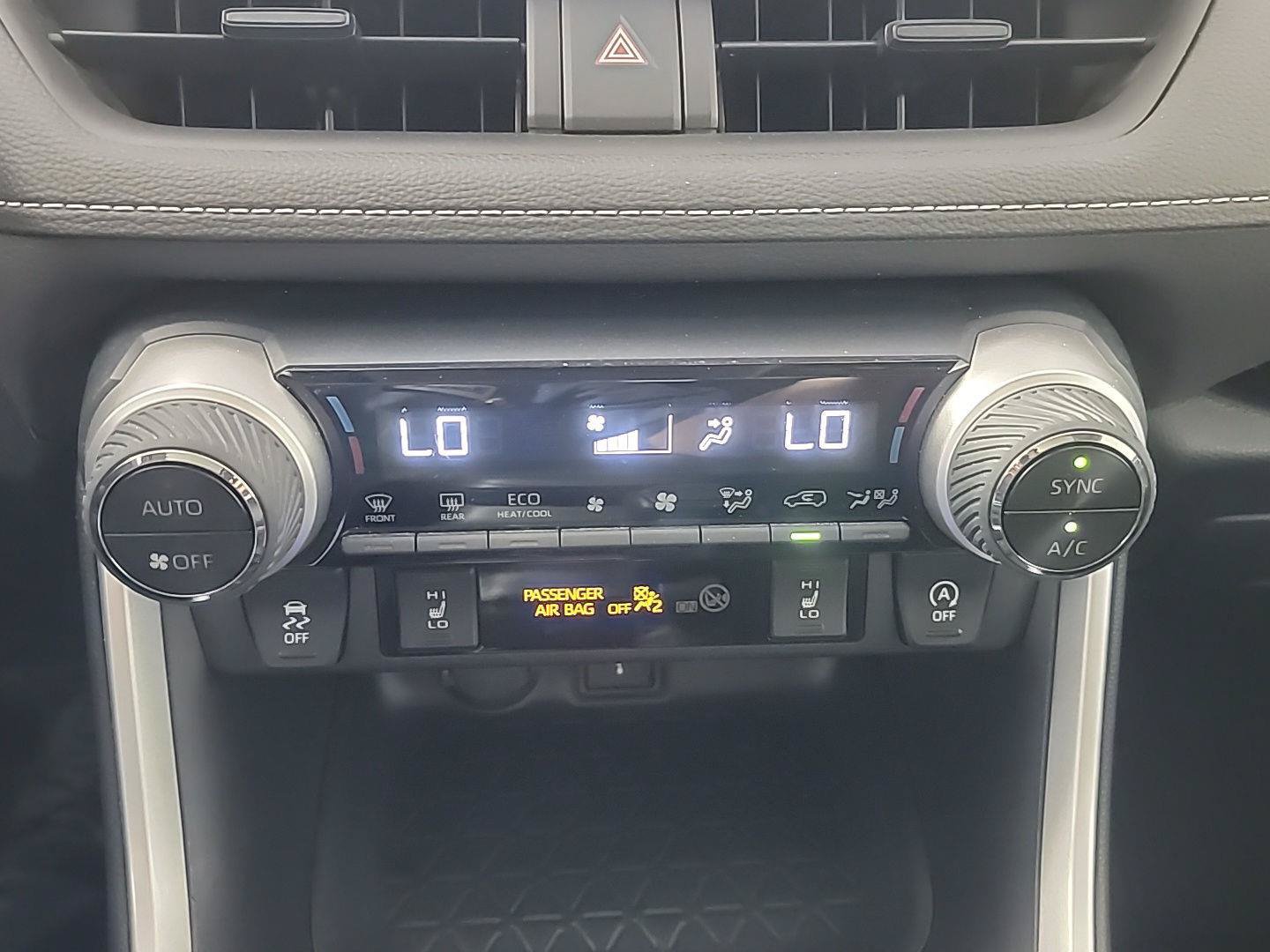 Used 2021 Toyota RAV4 XLE w/ Convenience Package AWD/4WD image 30