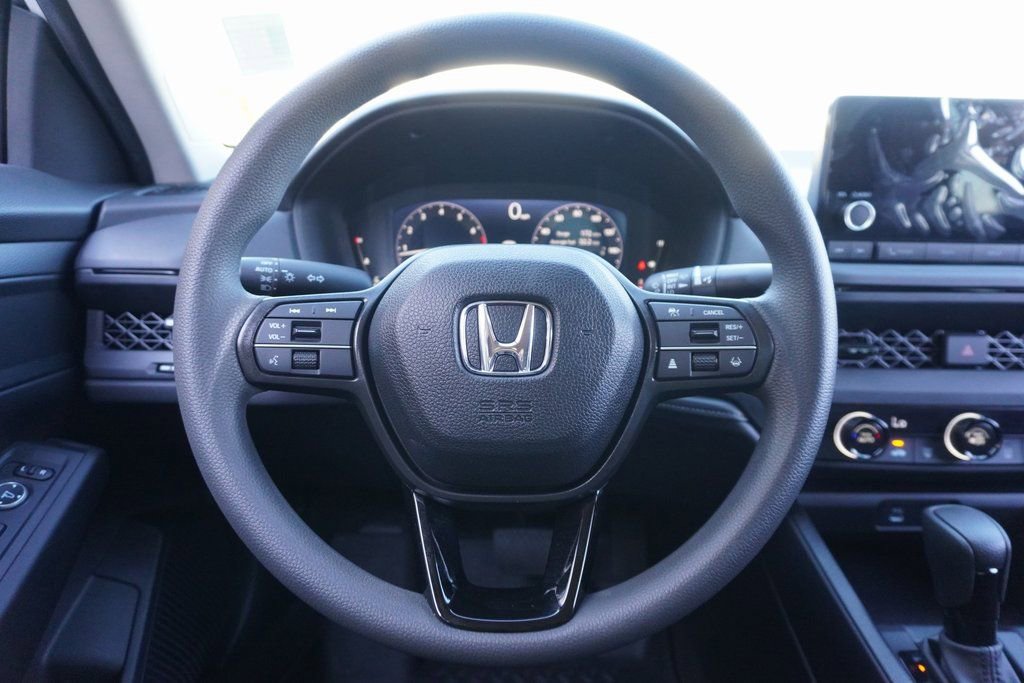 Used 2025 Honda Accord LX image 10