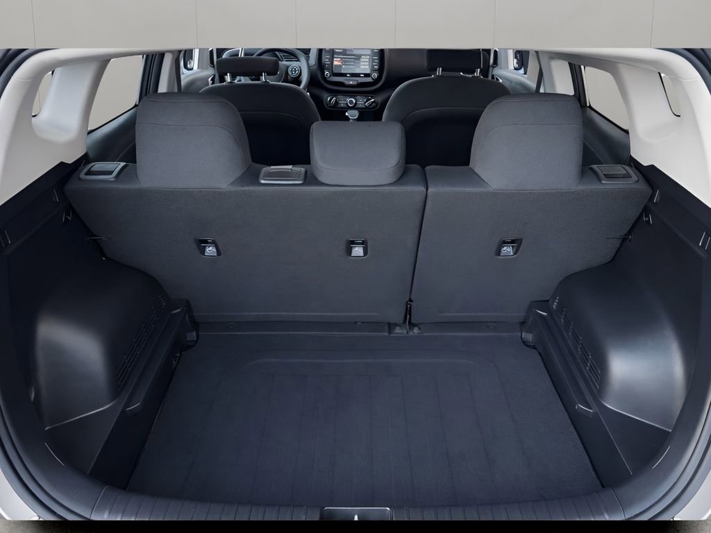 Used 2022 Kia Soul LX w/ Technology Package FWD image 16